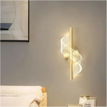 LUMINA SPIRAL – Дизайнерски LED аплик в злато с ефект „Светлинна спирала“ | 3000K