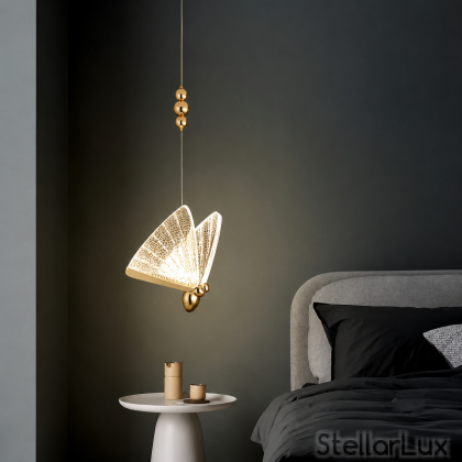 Дизайнерски LED пендел AURELIA BUTTERFLY – светеща пеперуда от стъкло и злато, 3000K