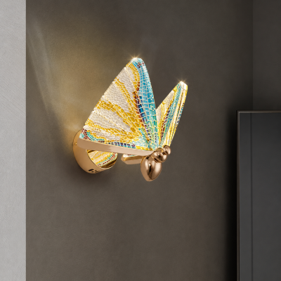 Дизайнерски LED аплик AURELIA BUTTERFLY – цветна пеперуда в злато, 4W, 3000K, H240 мм