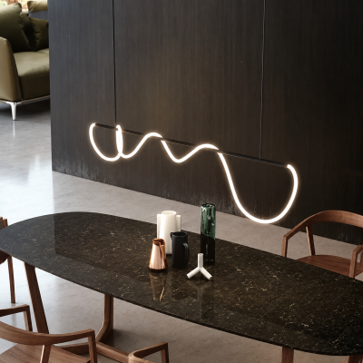 LED полилей INFINITY WAVE – 110 см светлинна скулптура в черно